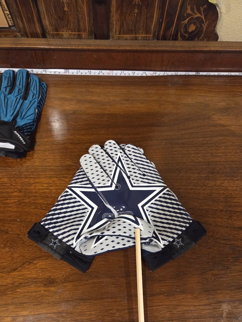 NIKE NFL TEAM EDITION DALLAS COWBOYS FOOTBALL GLOVES 🏈⭐️🏈